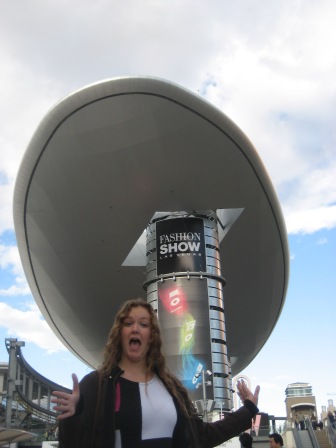 Flying saucer arrives at Fashion show!, Las Vegas, Nevada,USA