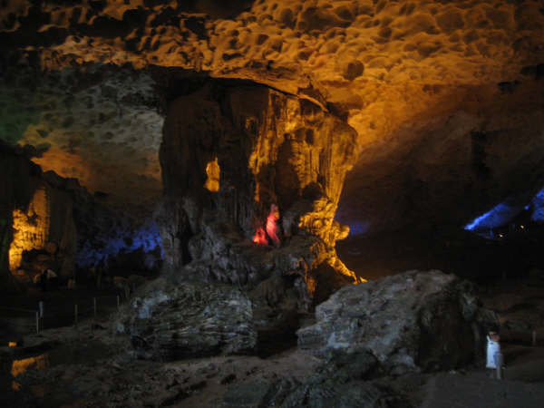 Amazing Cave, Ha Long Bay